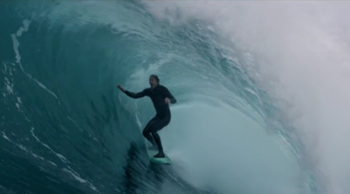 SANSUNG LANÇA NOVO COMERCIAL E CELEBRA O SURF