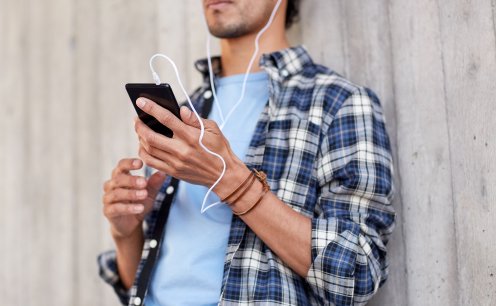 Quais são os 10 podcasts mais ouvidos no Brasil?